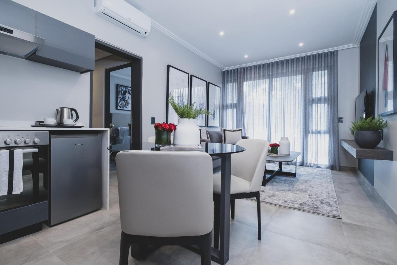 The Catalyst Apartment Hotel By Newmark โจฮันเนสเบิร์ก ภายนอก รูปภาพ