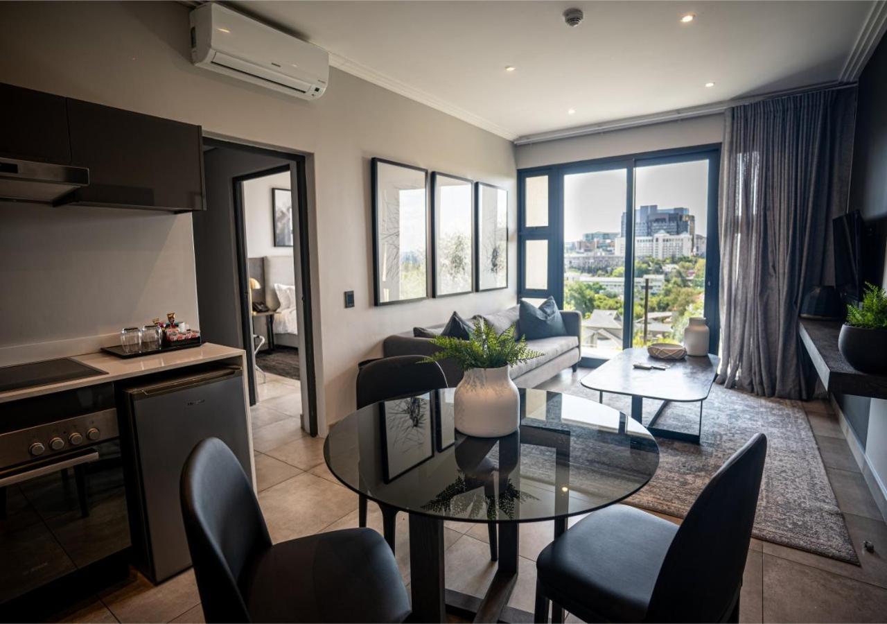 The Catalyst Apartment Hotel By Newmark โจฮันเนสเบิร์ก ภายนอก รูปภาพ
