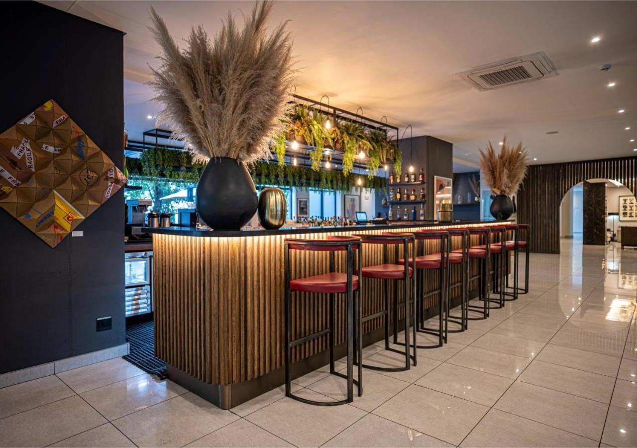 The Catalyst Apartment Hotel By Newmark โจฮันเนสเบิร์ก ภายนอก รูปภาพ