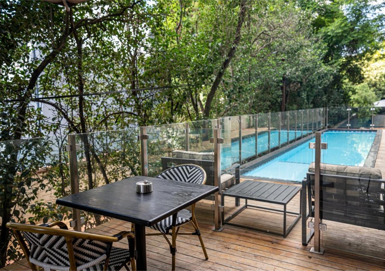 The Catalyst Apartment Hotel By Newmark โจฮันเนสเบิร์ก ภายนอก รูปภาพ