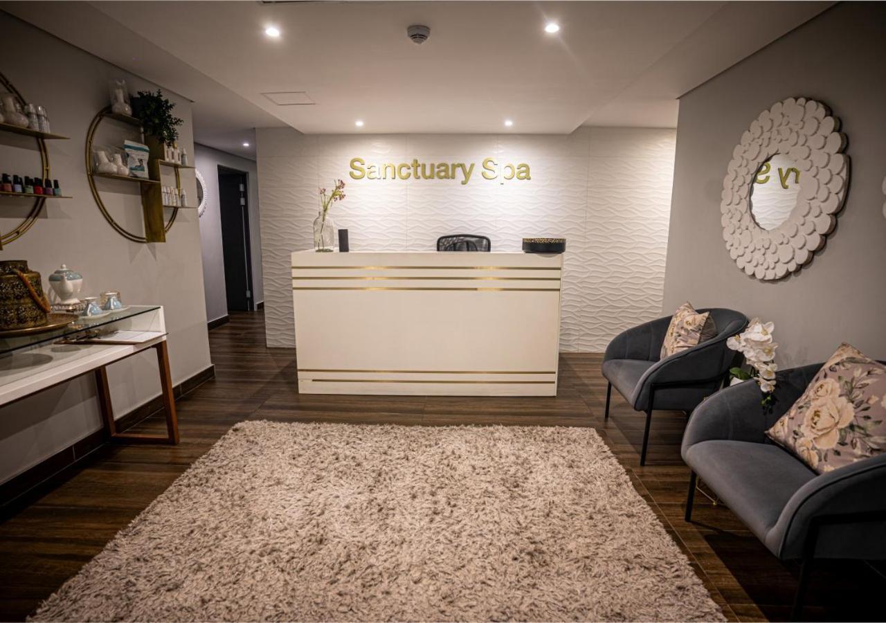 The Catalyst Apartment Hotel By Newmark โจฮันเนสเบิร์ก ภายนอก รูปภาพ