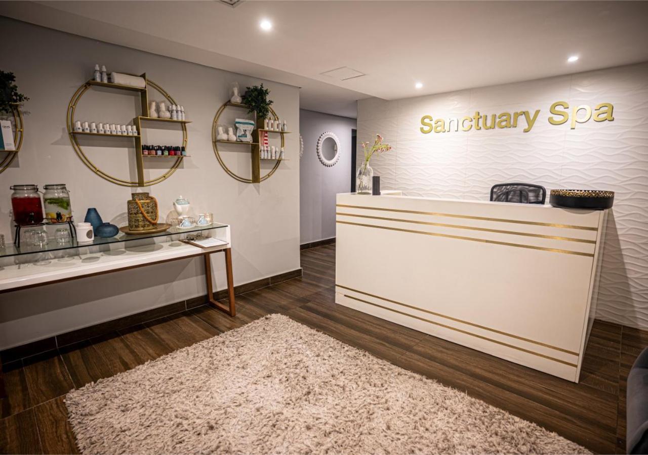 The Catalyst Apartment Hotel By Newmark โจฮันเนสเบิร์ก ภายนอก รูปภาพ